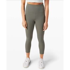 Lululemon women Rogue Renegade Super High Rise Tight 25" Grey Sage leggings sz 6